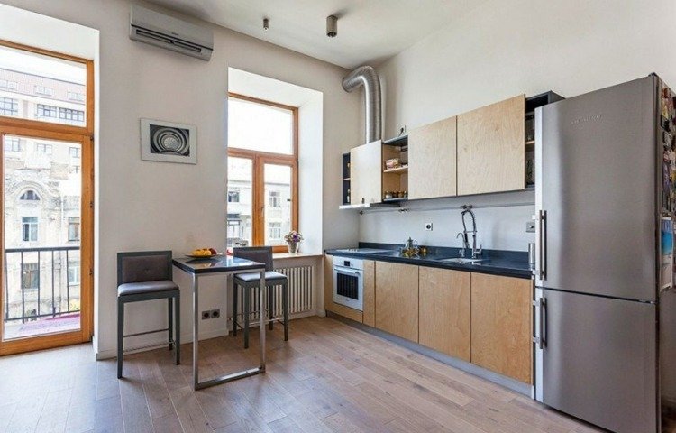 ställa upp 1 rums lägenhet kök trä grå matplats luftkonditionering