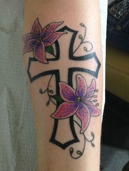 Τα καλύτερα σχέδια χριστιανικών τατουάζ με έννοιες 9