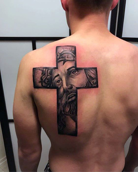 Τα καλύτερα σχέδια χριστιανικών τατουάζ με έννοιες 10