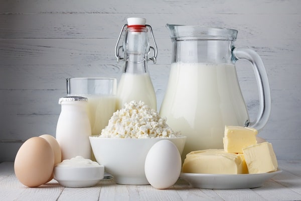 Γάλα και γαλακτοκομικά προϊόντα για τη διεύρυνση του στήθους