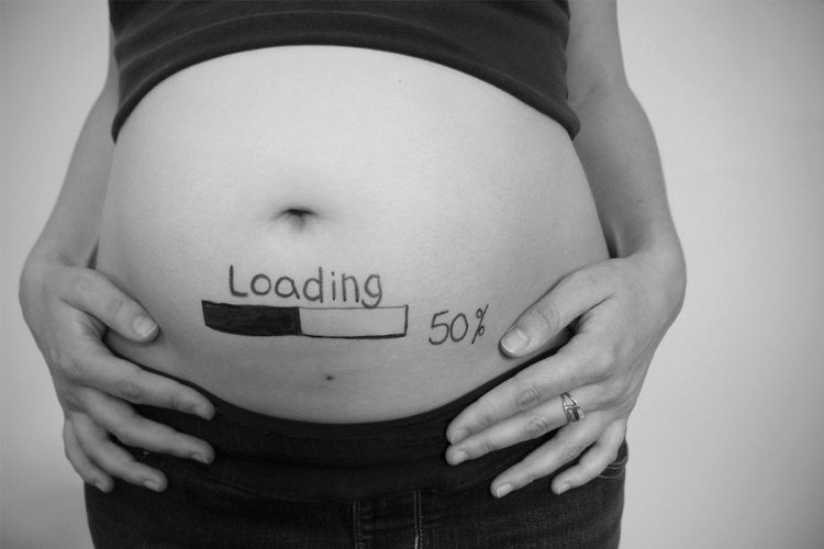 idéer-graviditet-meddela-baby-bump-laddning
