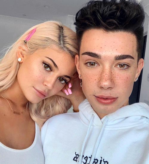 James Charles χωρίς μακιγιάζ 10