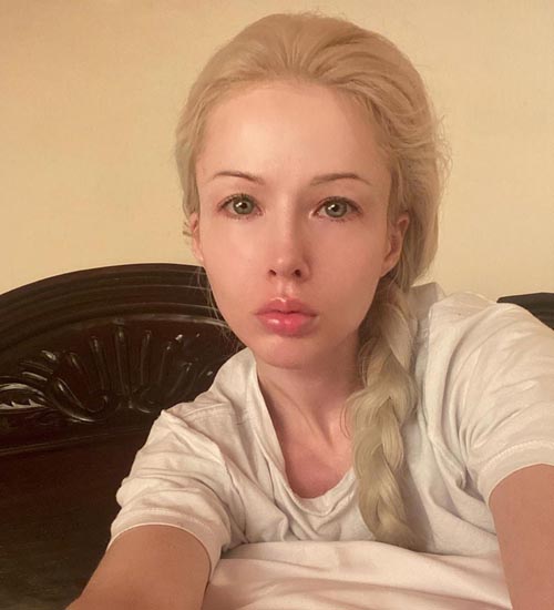 Valeria Lukyanova ilman meikkiä 10