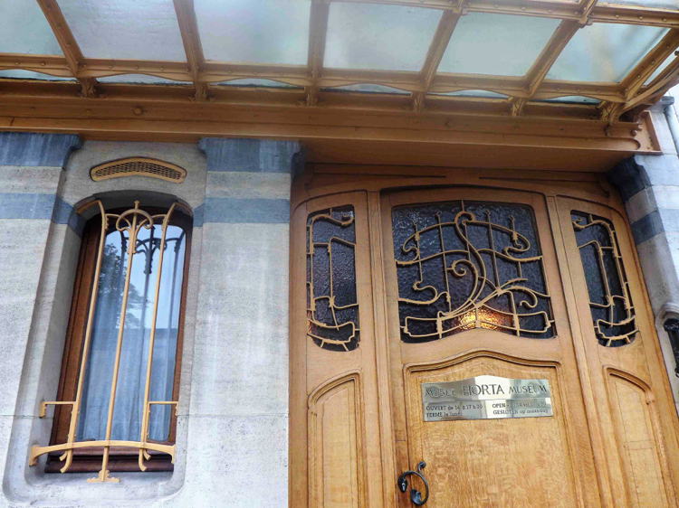 Antik dörr i massivt träglas Art Nouveau blommigt
