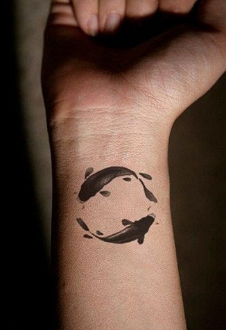 Μαύρα δελφίνια τατουάζ