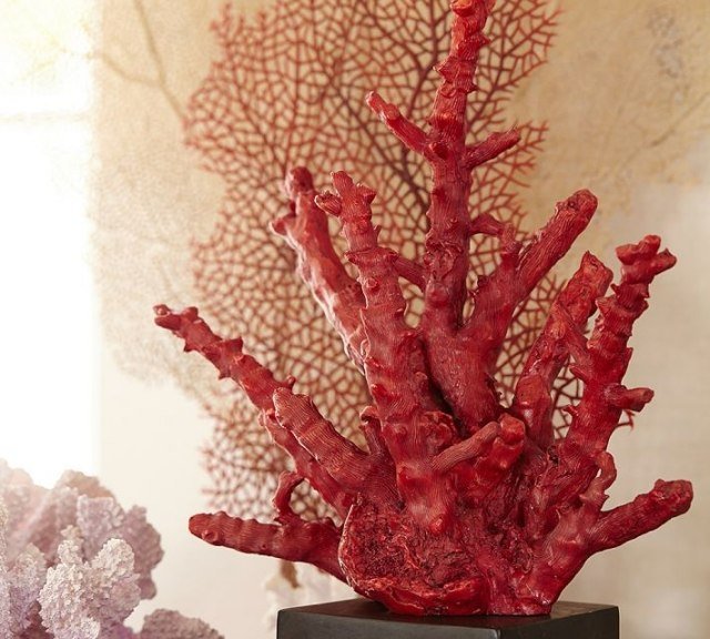 röd-korall-dekorativ-vardagsrum-sommar