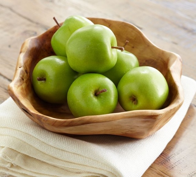 träskål-gröna-äpplen-asymmetrisk-form