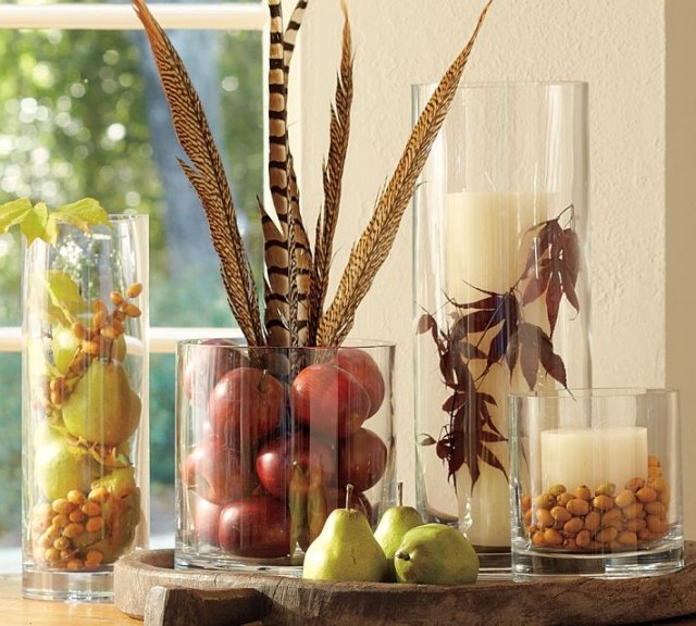 dekorativa-levande-tillbehör-glas-vaser-höst-deco-äpplen-nötter