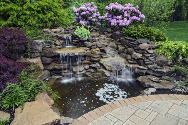 Trädgårdsvägar-konstruktion-klinker-kant-terrass kant-vattenfall-konstgjord