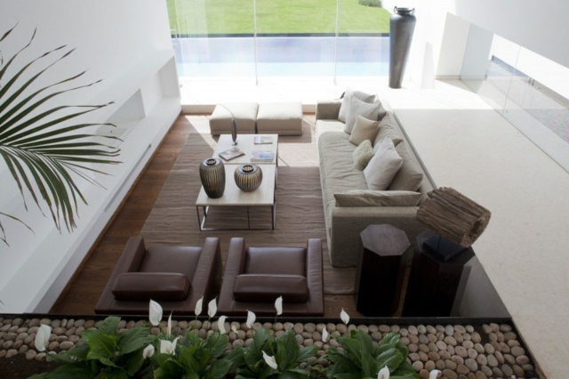 Vardagsrum vardagsidéer beige soffa design fåtölj soffbord