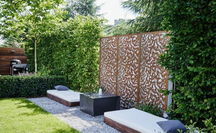 idéer för trädgårdsdesign modern-sekretess-skydd-deco-corten stål-betong-vatten funktion-fontän