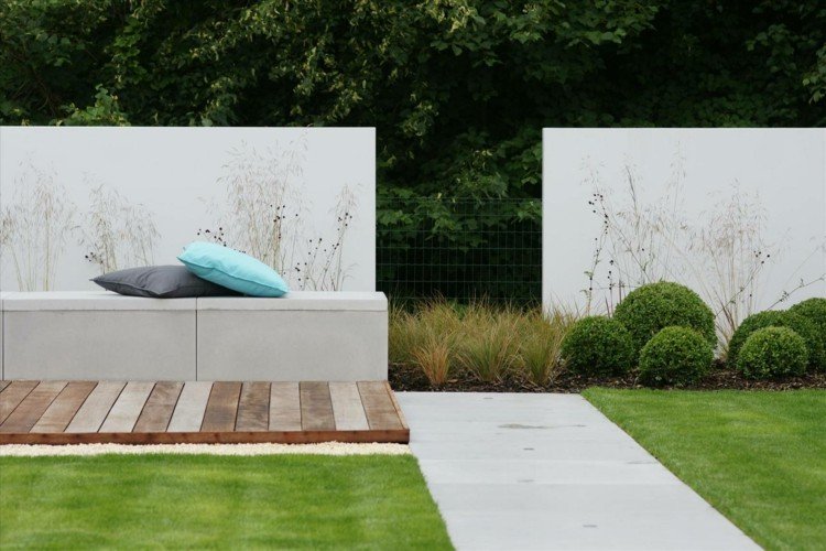Idéer för trädgårdsdesign modern-minimalistisk-gräsmatta-bänk-betong-sekretessskärmar