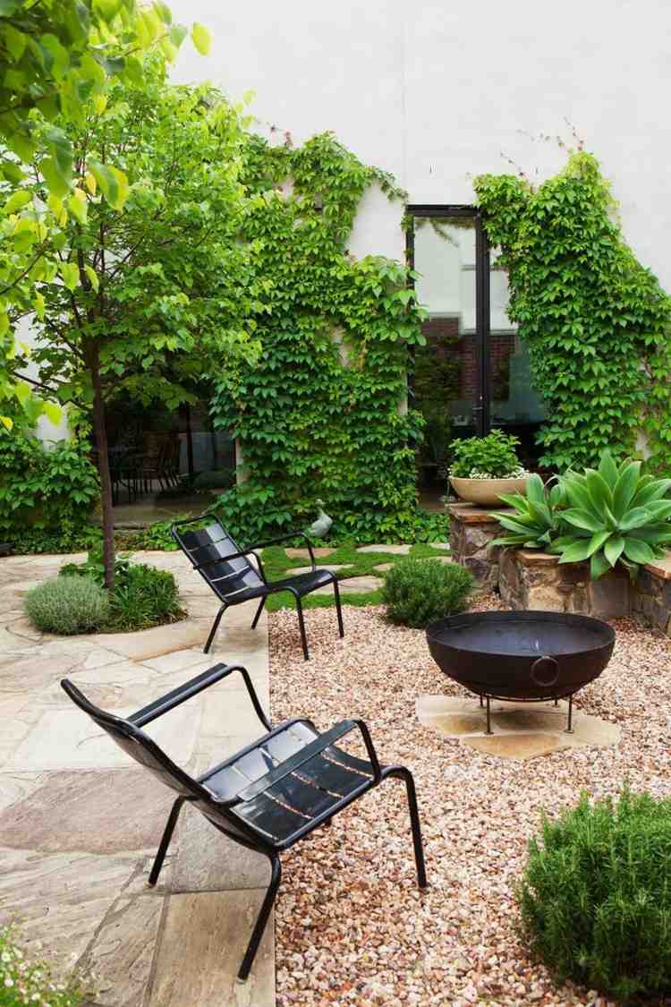 idéer-trädgårdsdesign-modern-naturlig-look-design-eldskål-grus