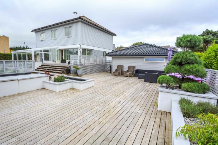 idéer-trädgårdsdesign-modern-utan-gräsmatta-vackra-trädgårdar-höjda sängar-accenter