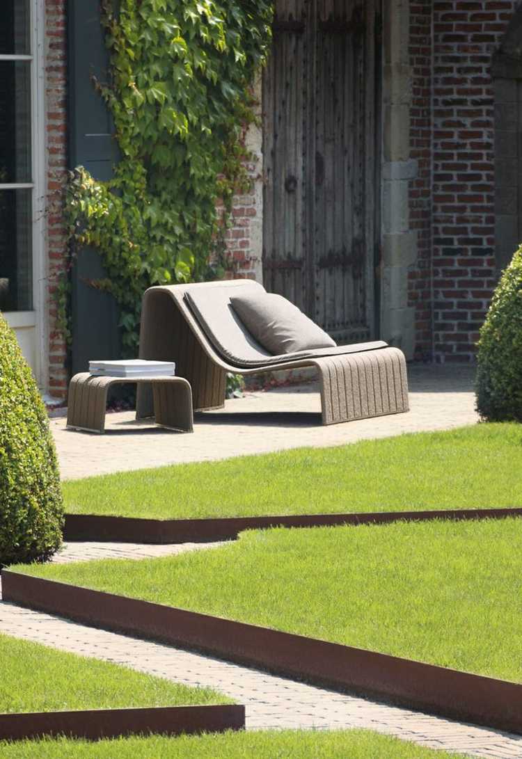 idéer-trädgård-design-modern-höjd-gräsmatta-corten-stål-sängkant