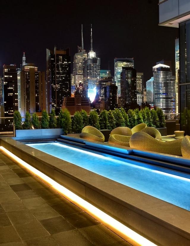 Pool takterrass lounge möbler design skyline metropol