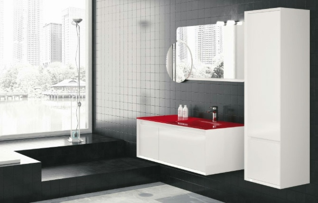 röd-akryl-glas-badrum-skåp-i-vitt