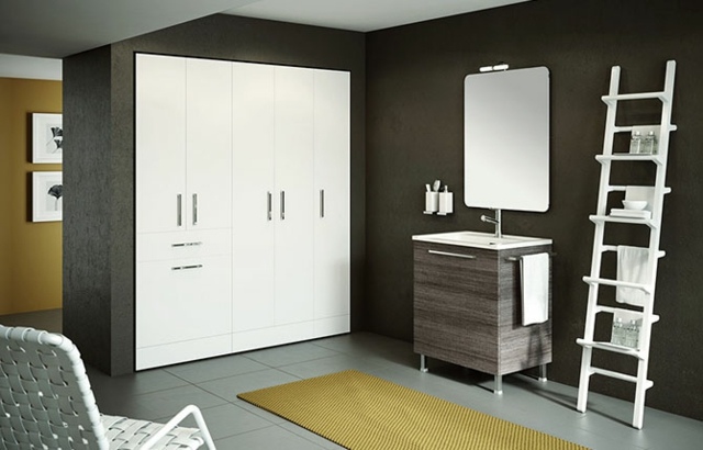 Idéer-badrum-stege-som-hylla-grå-vit-badrum-möbler