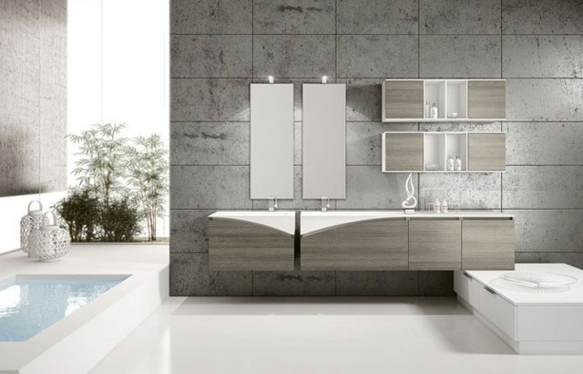 infällda badkar-i-golvet-rektangulära-långa-och-smala-skåp-och-hyllor