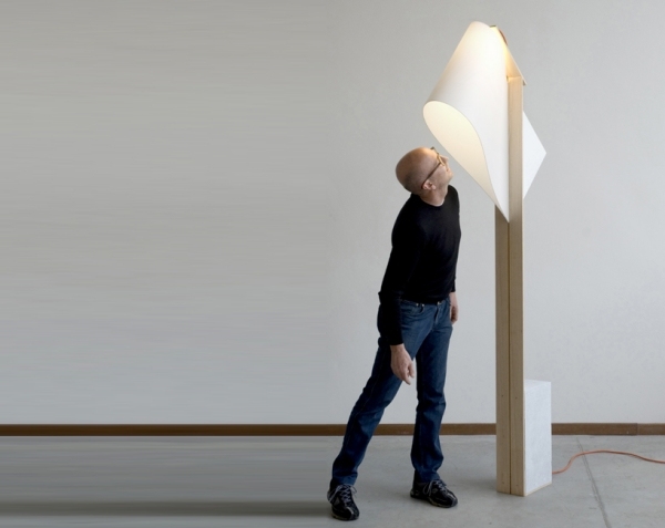Design med de ljusa golvlampans designtrender 2013