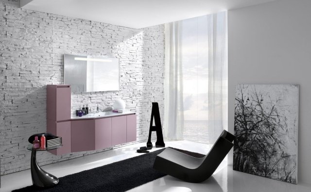 lila-färgade-badrum-möbler-uppsättning-vägg-textur-tegel-vägg-målade-vit