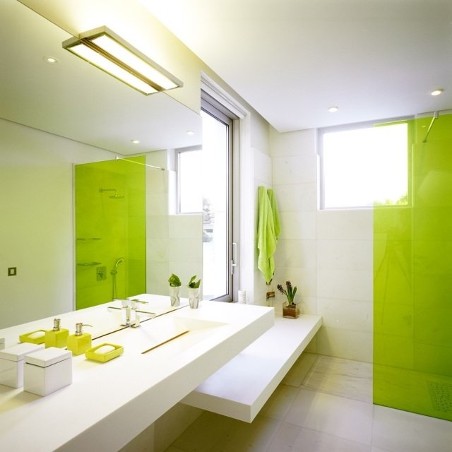 Badrum-bilder-inspirationer-grönt-badrum tillbehör-dusch partition-glas