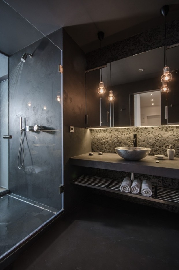 design-badrum-hängande-lampor-led-lampor-svart-kakel-bänkskåp