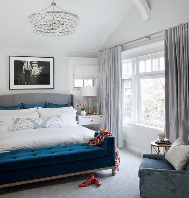sovrum-möbler-grå-blå-vit-feminin-stil