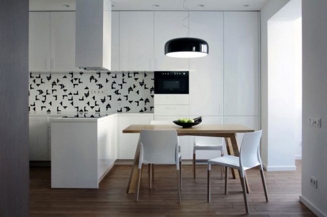 Living ideas vit köksenhet modernt trä matbord svarta element
