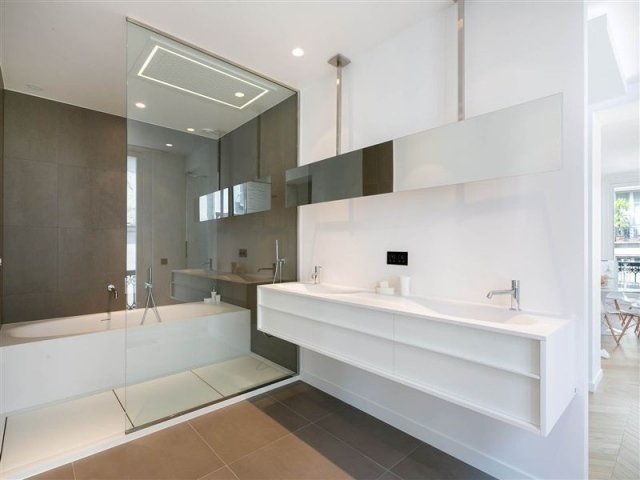 badrumsbilder badkar-dusch-glas-skiljevägg-dubbel handfat