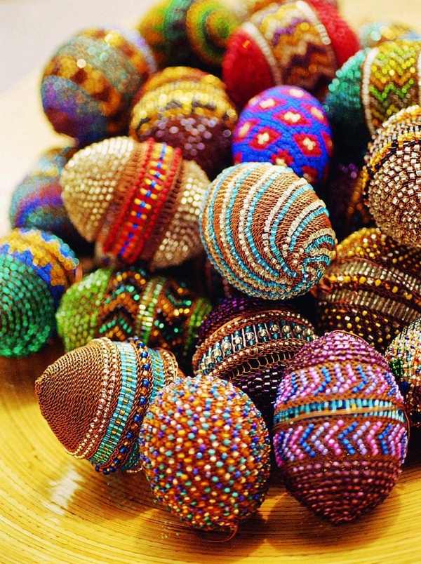 Rocailles pärlor dekorerar färgglada påskägg dekoration idéer 2014