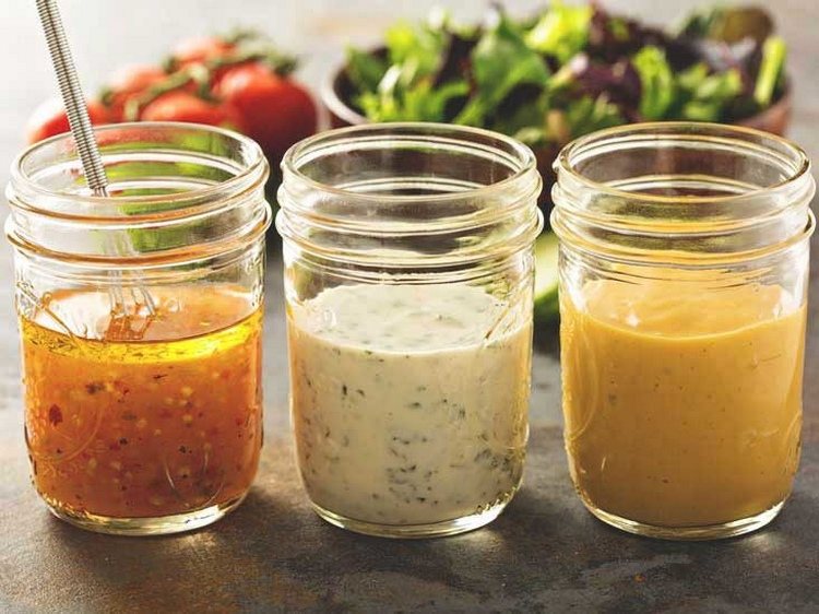 Skillnad mellan vinaigrette och dressing