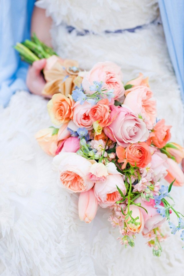 Rosebukett-romantisk-lång-lugn-blomma-stjälkar-dekorationer-trender