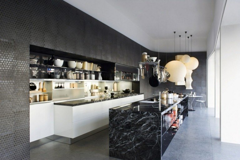 design kök med ö marmor svart idé hängande lampor extravaganta