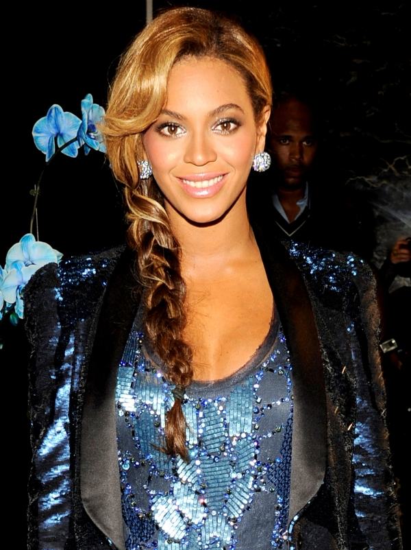Beyonce Knowles frisyrer-lång flätad sida flätad-vågig lugg