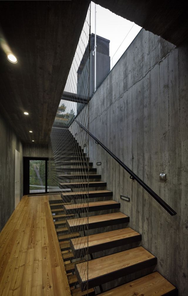 trappor design industriell stil trä metall svart tråd vägg