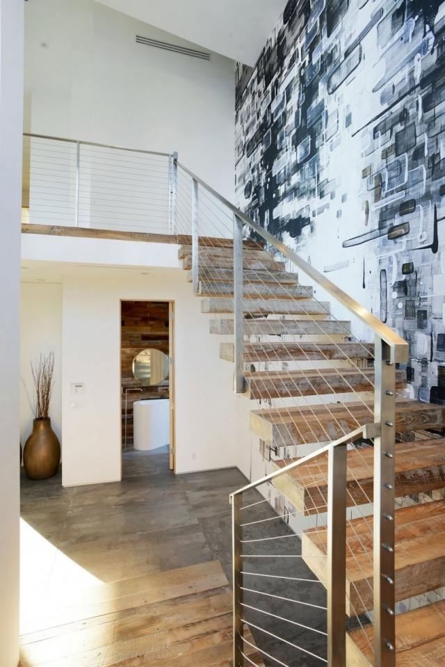 trappdesign trä obehandlat stålräcke väggdekoration