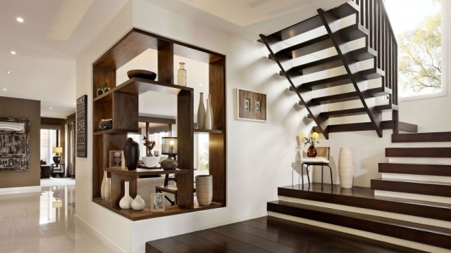 moderna trappor idéer trä hörn vägg hylla dekorativa föremål