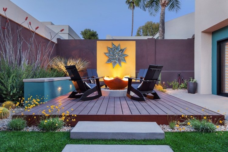 Gungstolar för din trädgård -moderna-trä-terrass-eld-korg-väggdekoration-metall-blomma