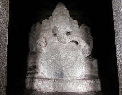 Ναός Kadalekalu Ganesha