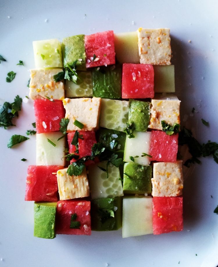 vattenmelon-recept-sommar-smörgås-avokado-fetta-ost-krydda