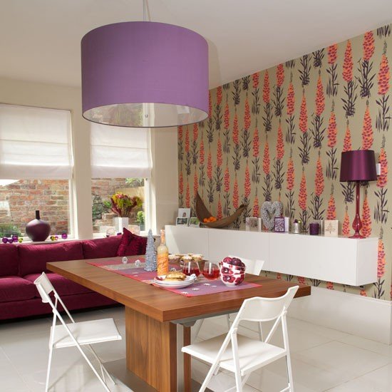 Levande idéer vardagsrum-lila retro design