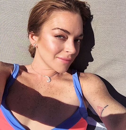 Lindsay Lohan χωρίς μακιγιάζ 4