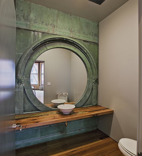 badrumsidéer design ovala spegelväggfärger mörkt tvättställ fristående trendiga plattor träoptik puristiska