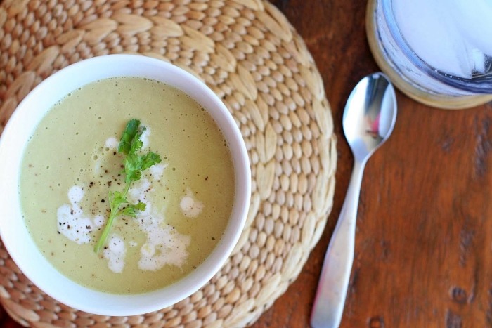 avokado-recept-varm-grädde-soppa-grädde