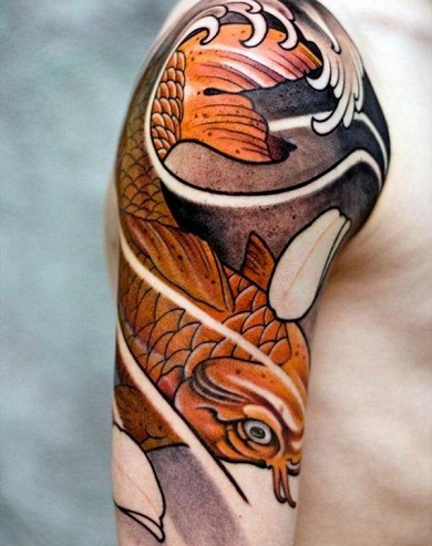Perinteinen japanilainen Koi Fish Tattoo