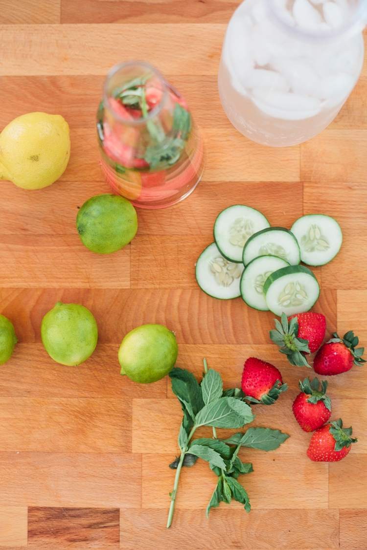 Detox-drycker-recept-jordgubbar-mynta-gurkor