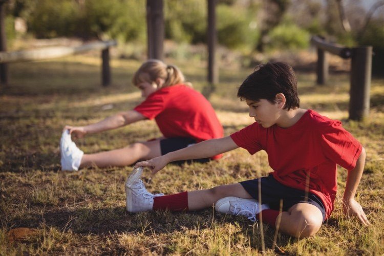 stretchövningar för barnfotboll hamstring stretching efter gymnastik