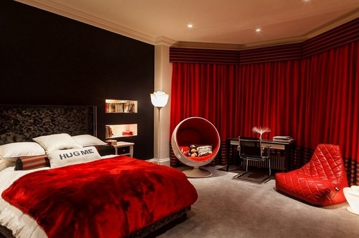 lyxigt-sovrum-rött-vitt-svart-sammet-påslakan-mössa-design