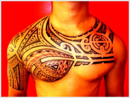 Σχέδιο τατουάζ στο στήθος Maori
